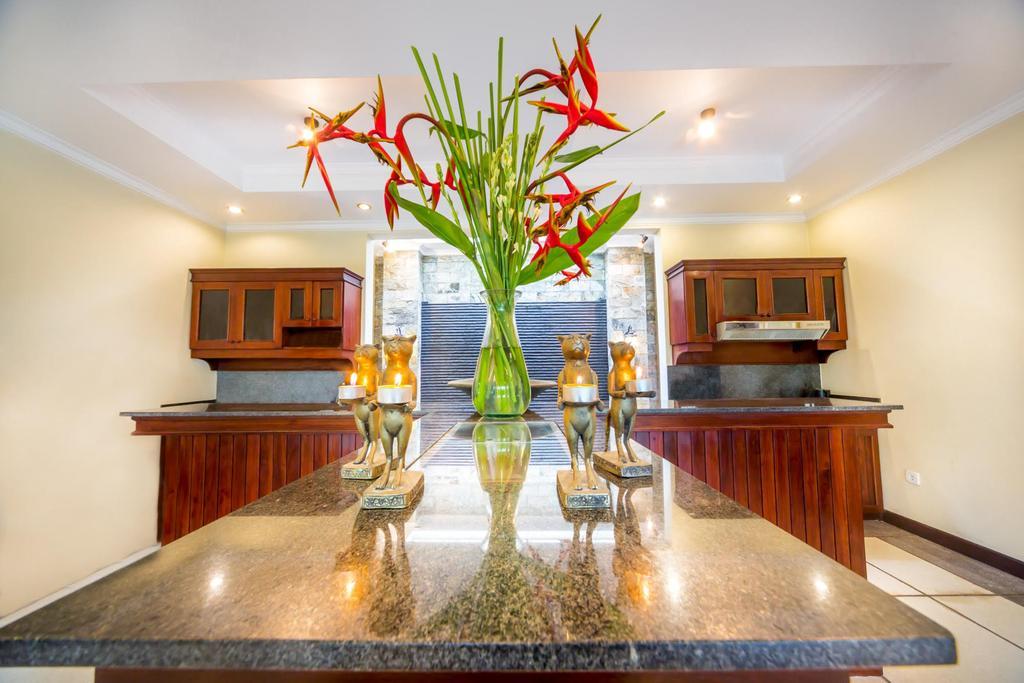 Villa Frangipani Sanur Esterno foto